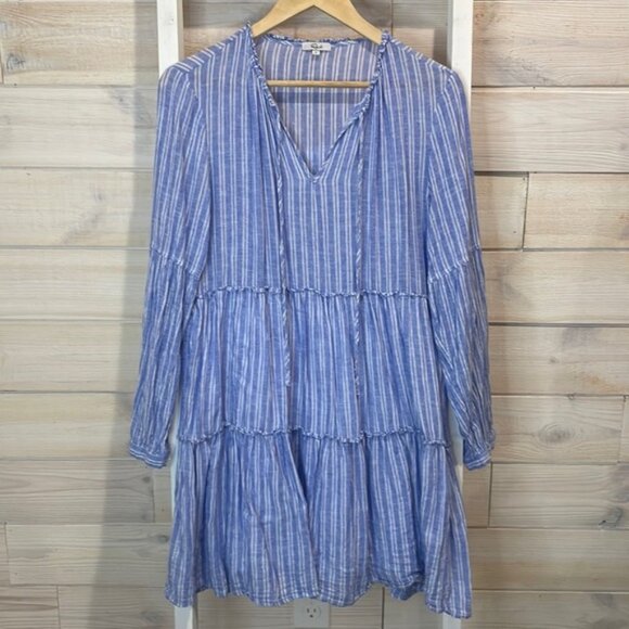Rails Dresses & Skirts - Rails lightweight striped midi dress